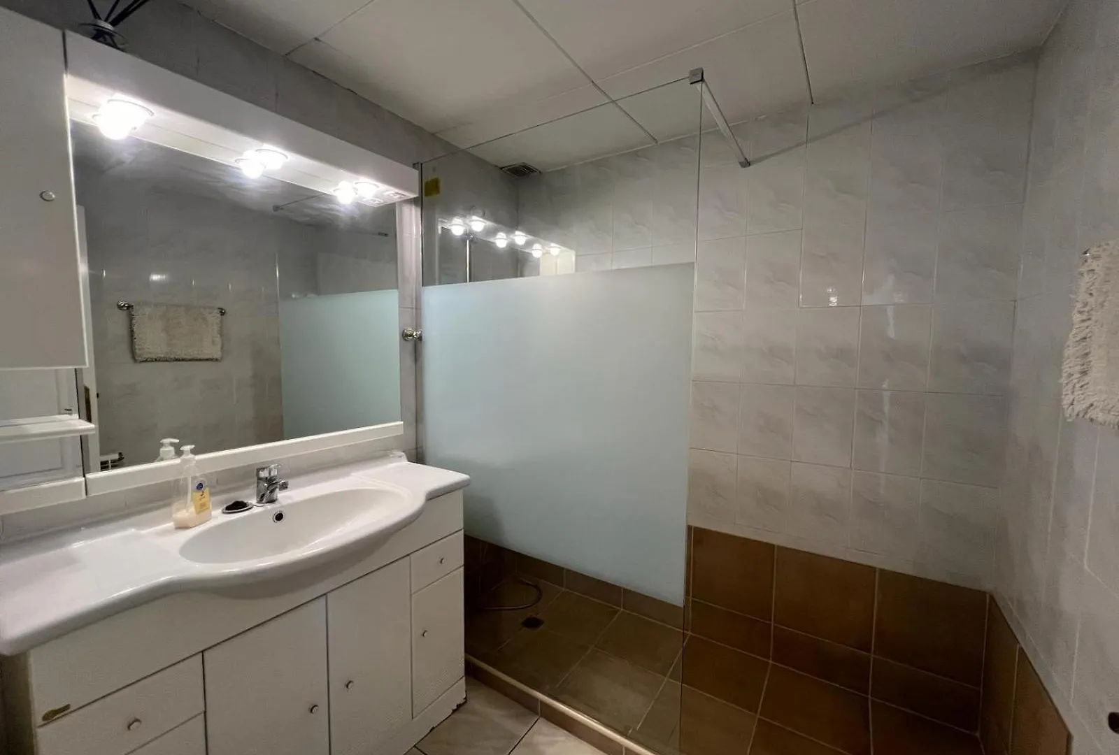 톨로엘라데몽트그리 Casa Buckingham 27C 아파트